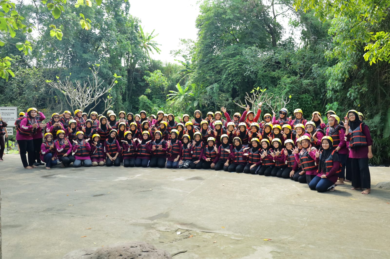 Lepas Penat Pasca-Ujian, Siswa Kelas 6 "Gaskeun" Refreshing Seru di Rivermoon Klaten!