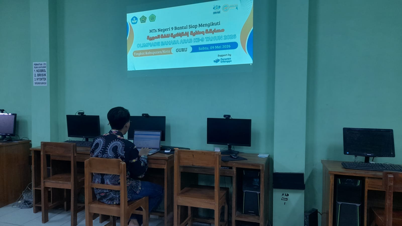 Semangat Berprestasi, Guru MTsN 9 Bantul Ikuti Olimpiade Bahasa Arab