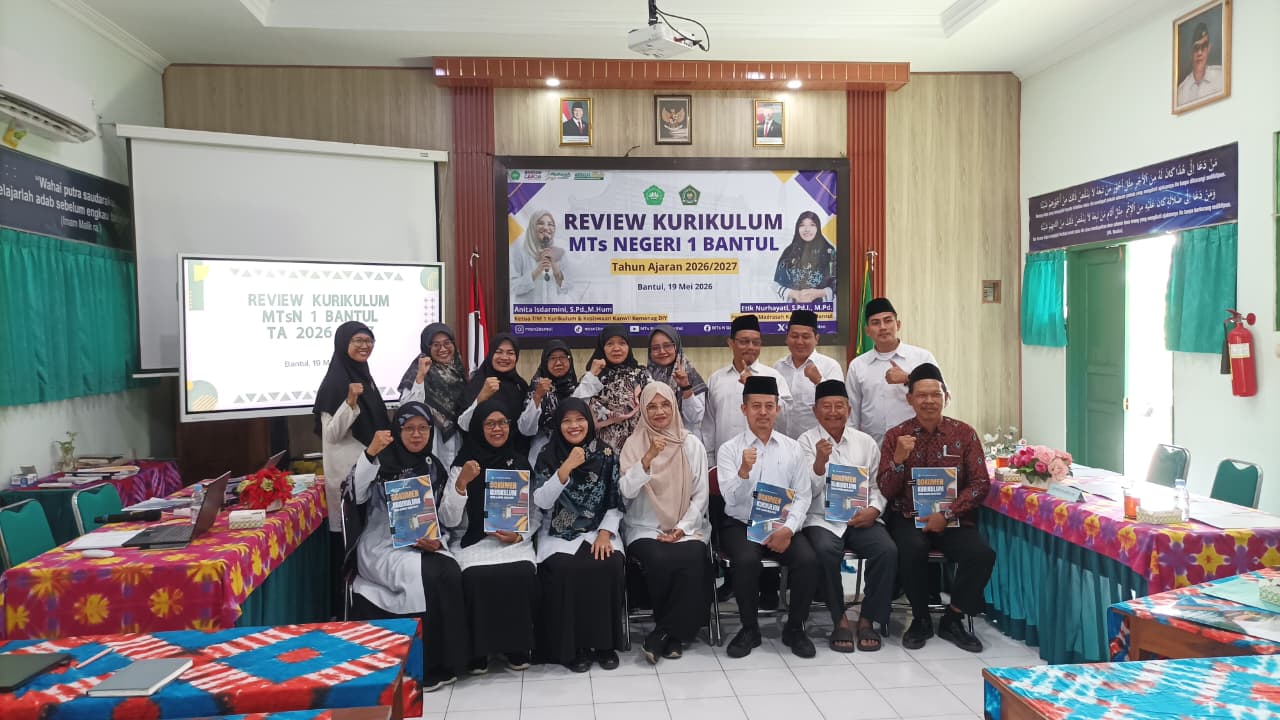 MTsN 1 Bantul Sukses Laksanakan Review Kurikulum Tahun Ajaran 2026/2027     