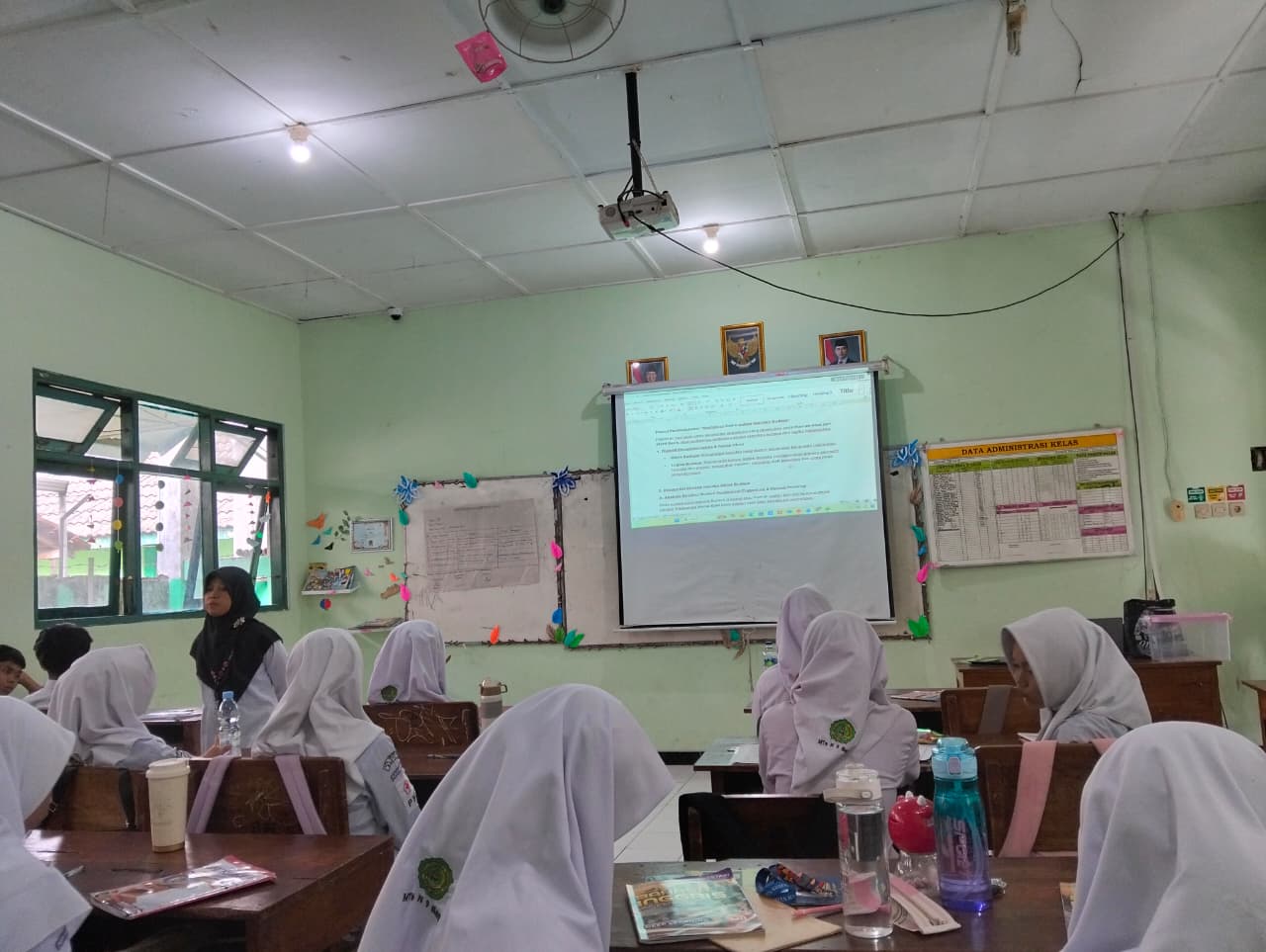 Eksplorasi Segitiga dan Segi Empat melalui Budaya Lokal, Inovasi Pembelajaran oleh Ibu Noor Shofiyat