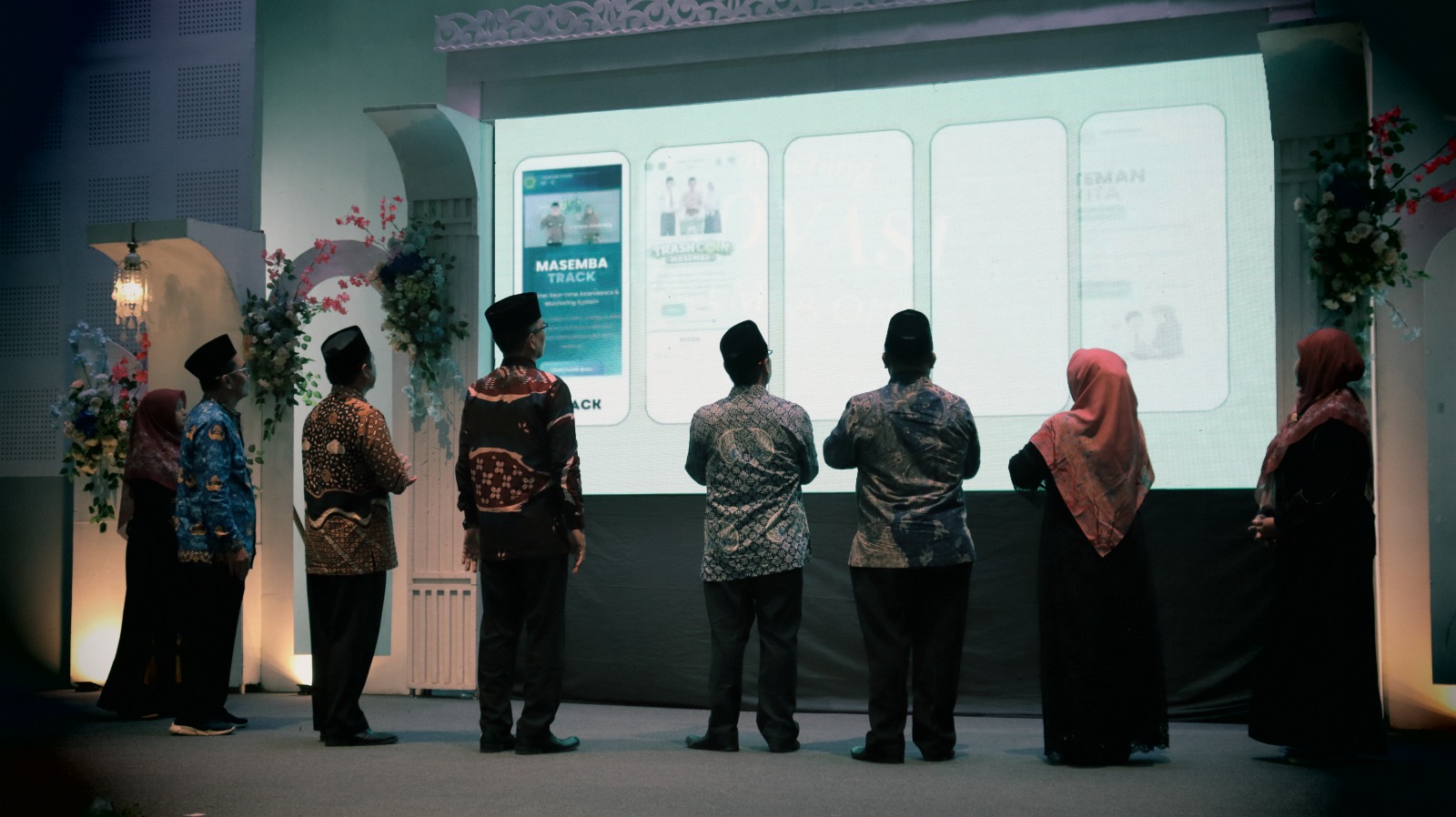 Launching Inovasi dan Wisuda 186 Tahfizh Warnai Semesta Masemba ke-17 MTsN 9 Bantul