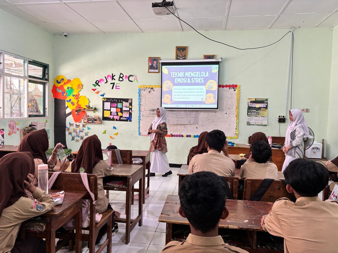 MTsN 9 Bantul Terima Kolaborasi Program Exalta Goes to School dari PIK-R MAN 1 Yogyakarta