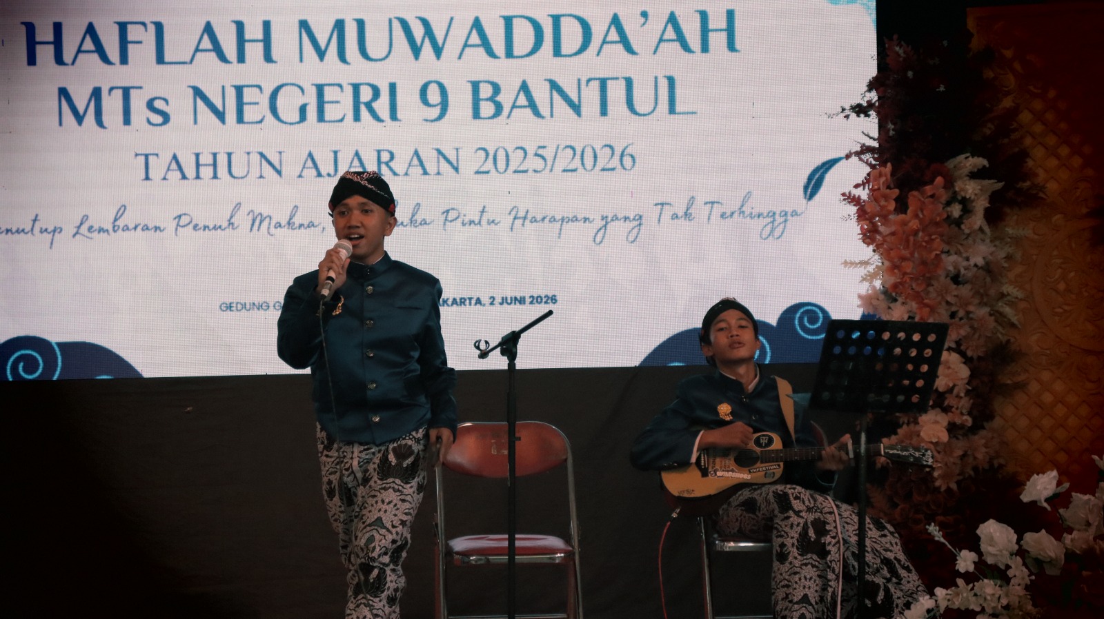 Lagu “Ayah Ibu” Menggema di Haflah Muwadaah, Penampilan Wijdan dan Abwabal Bikin Haru Hadirin