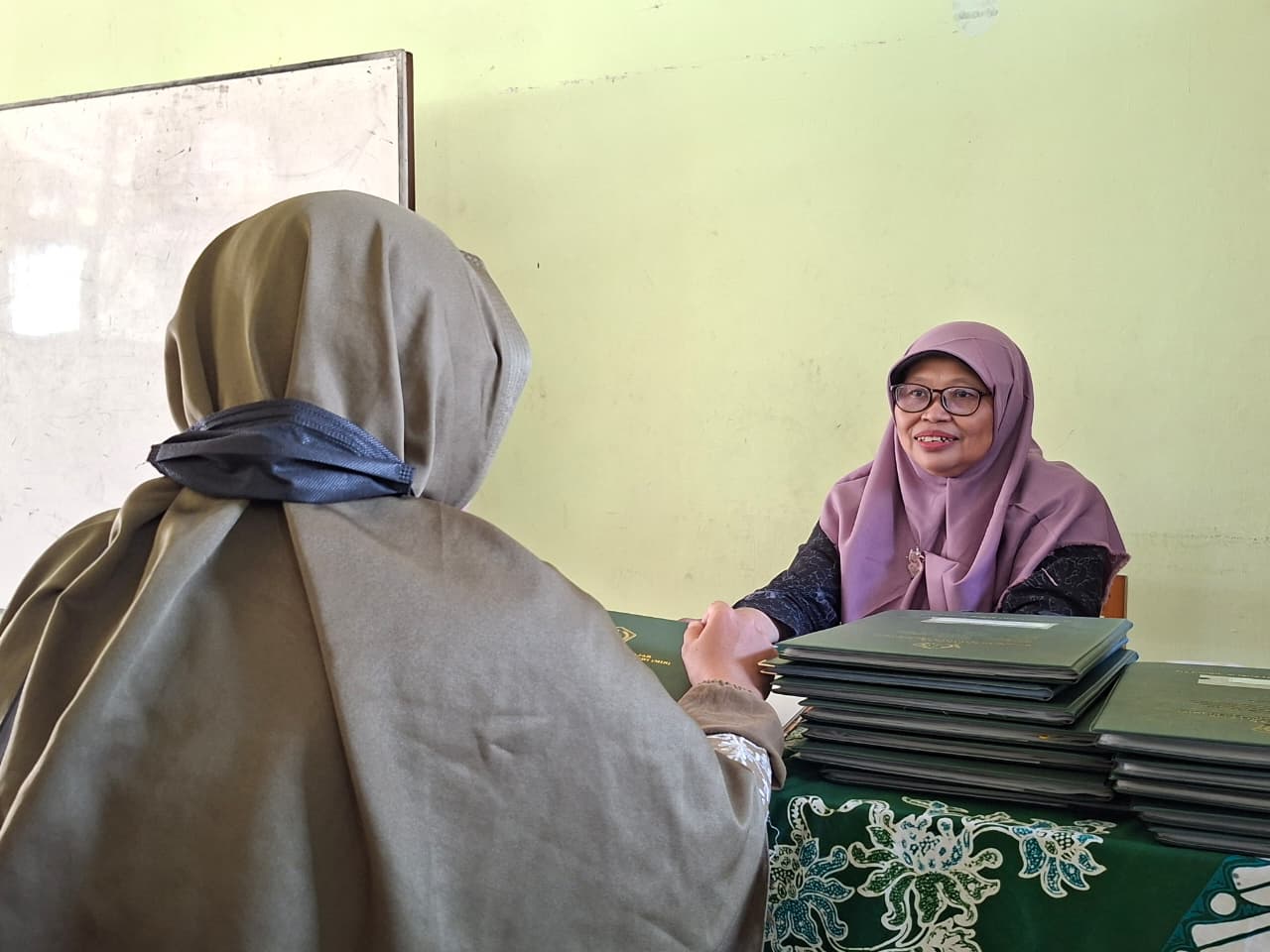 Bangun Kepercayaan Publik, MIN 2 Bantul Laksanakan Pembagian Rapor dengan Semangat Tolak Gratifikasi