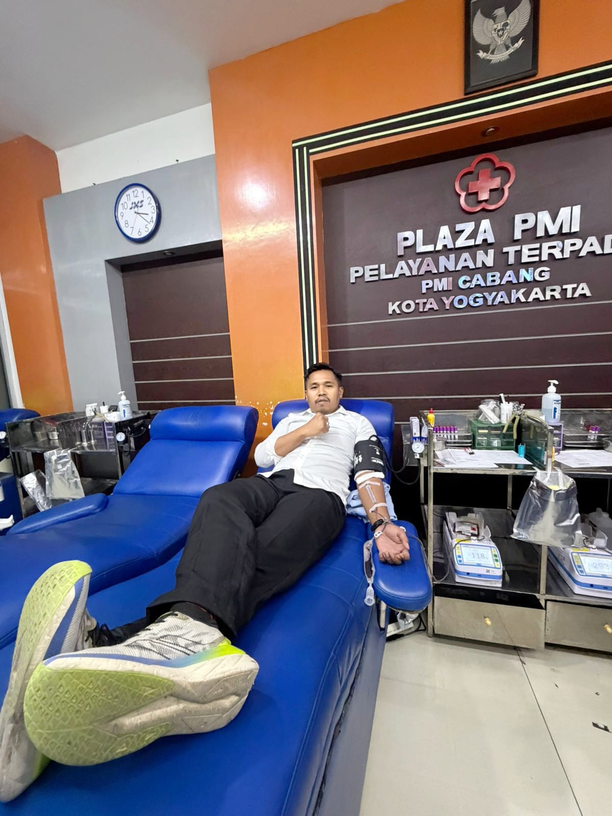 Guru PJOK MIN 2 Bantul Berpartisipasi dalam Aksi Kemanusiaan Melalui Donor Darah