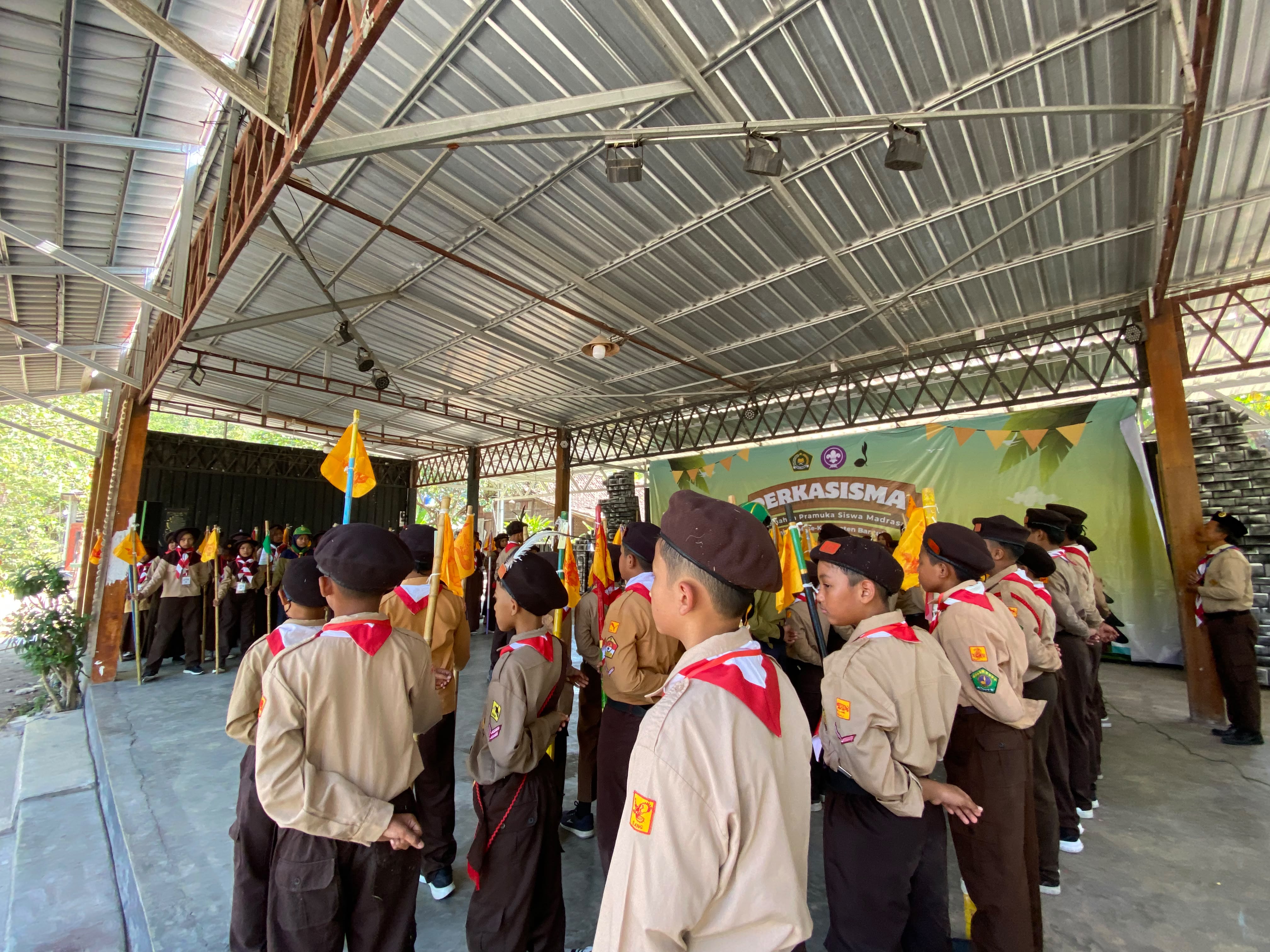 Murid MIN 2 Bantul Ikuti PERKASISMA 2026, Perkuat Karakter Kemandirian Melalui Perkemahan Pramuka
