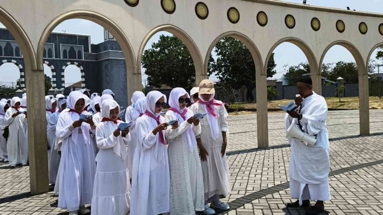 Tingkatkan Pemahaman Ibadah Haji, Siswa Kelas 9 MTsN 2 Bantul Ikuti Manasik