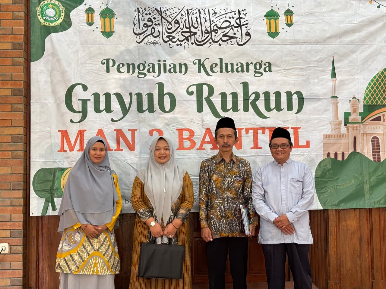 Rajut Silaturahmi Lewat Pengajian, MAN 3 Bantul Lepas Pegawai Mutasi dengan Doa dan Harapan Baru