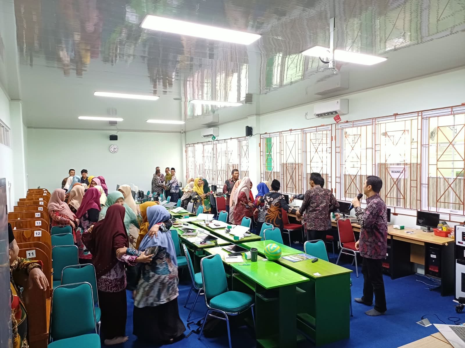 Latih Konsentrasi, Workshop MTsN 6 Bantul Bentuk Kelompok dengan Cara Menyenangkan