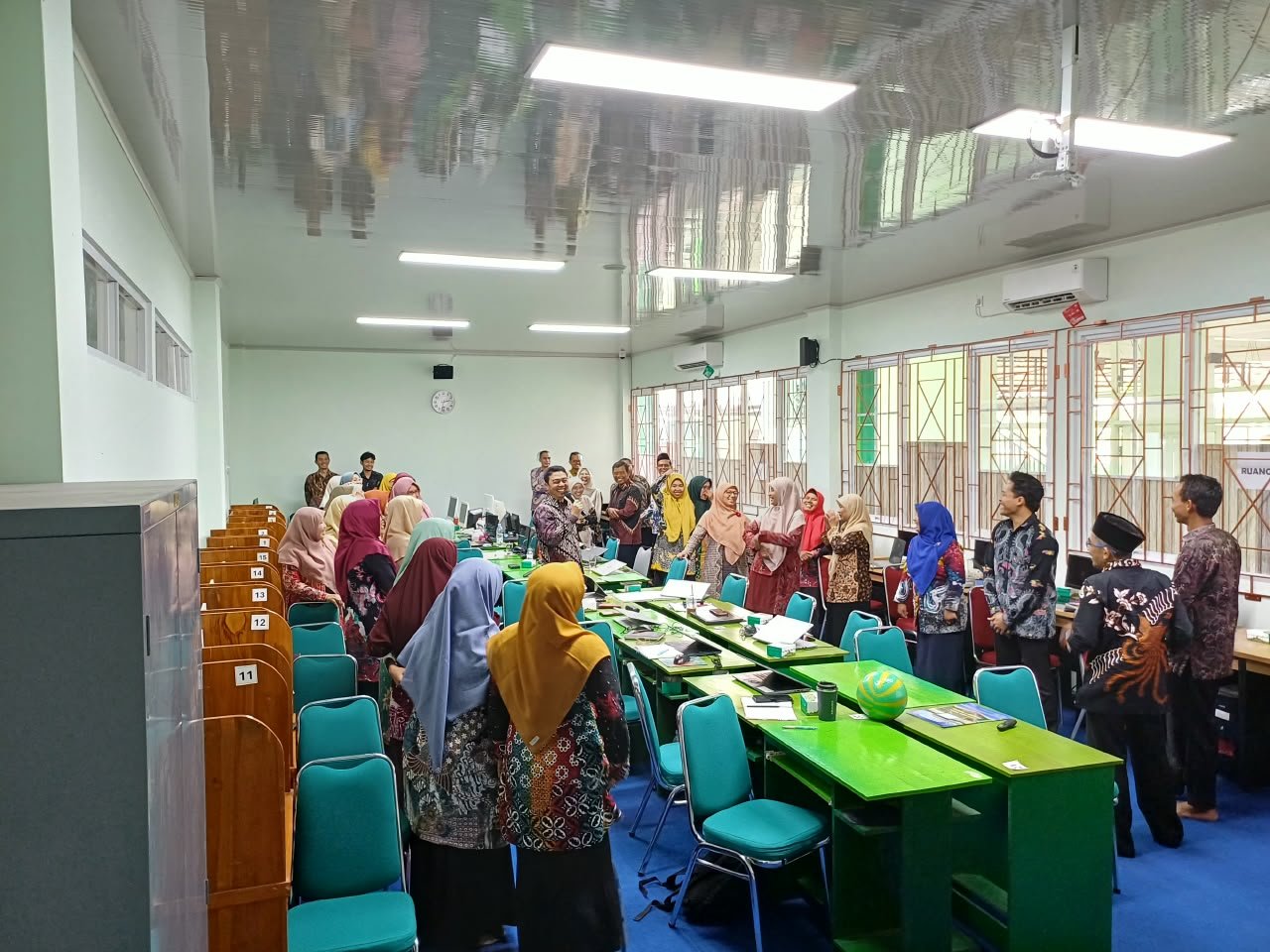 Tiga Guru Matematika MTsN 6 Bantul Rancang Pembelajaran Gembira melalui “Jejak Juara”