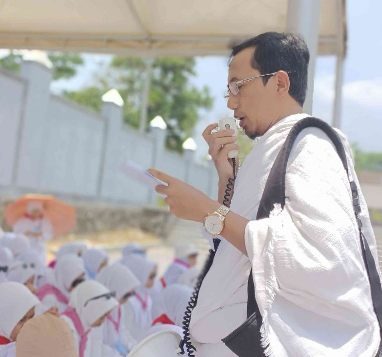 Manasik Haji MTsN 2 Bantul, Muhammad Zen Sampaikan Khotbah Wukuf