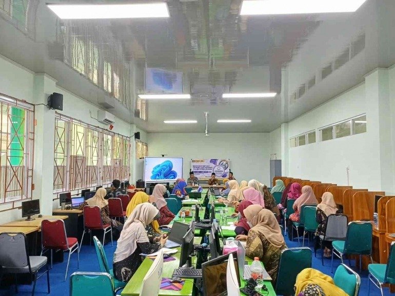 Buka Workshop: Kepala MTsN 6 Bantul Dorong Guru Hadirkan KBM "GEMBIRA"