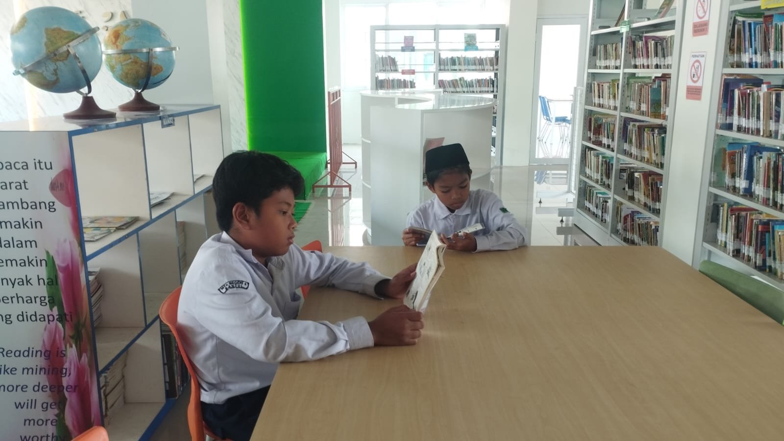 Perpustakaan de Talenta Lib Tetap Jadi Pilihan Siswa MTsN 6 Bantul Saat Istirahat