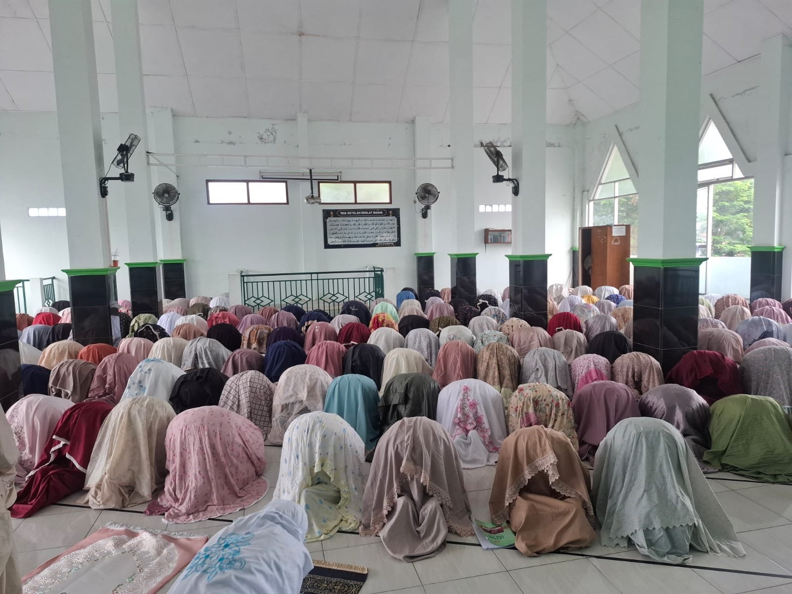 Piket Pendampingan Salat Duha MTsN 6 Bantul Lakukan Tugas dengan Baik