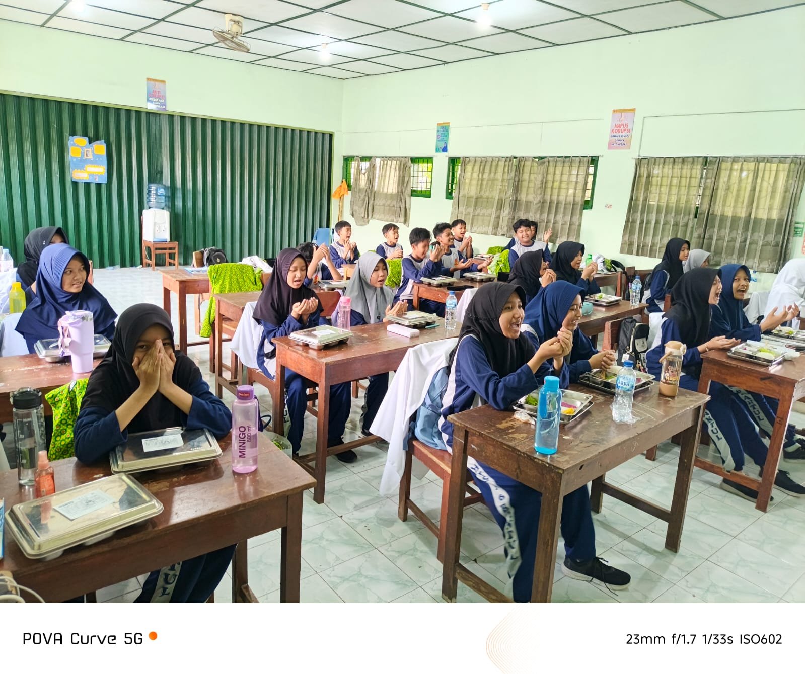 VIIF MTsN 6 Bantul Biasakan Adab Makan, Doa Dipimpin Ketua Kelas