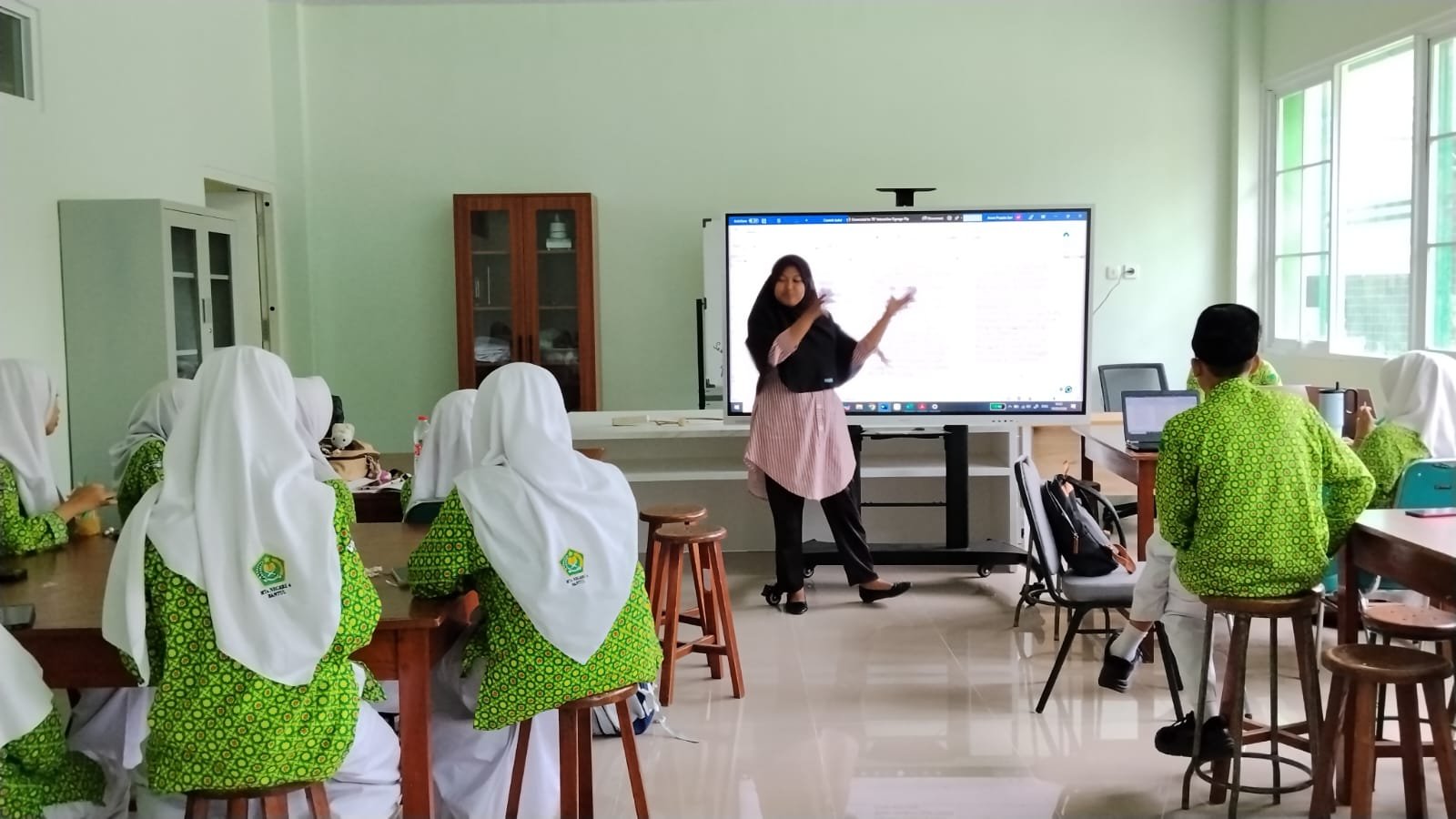 Ekstra Riset Tetap Diminati, Siswa MTsN 6 Bantul Gali Ide dari Lingkungan Sekitar