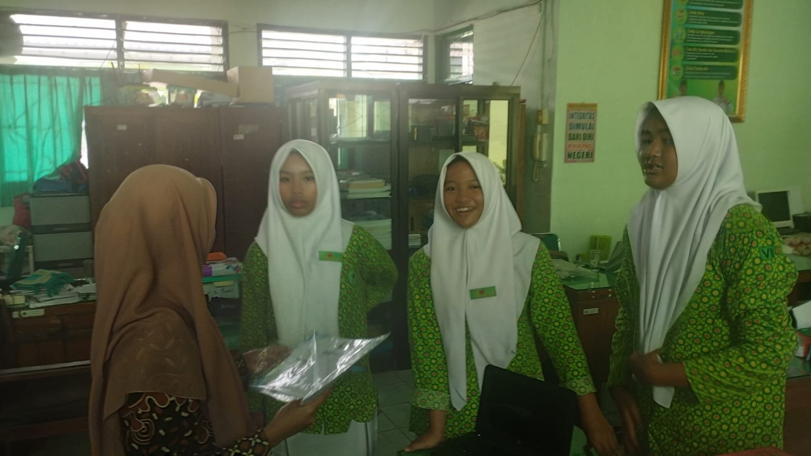 Siswa dan Kesiswaan MTsN 6 Bantul Koordinasikan Persiapan Lomba untuk Dukung Prestasi
