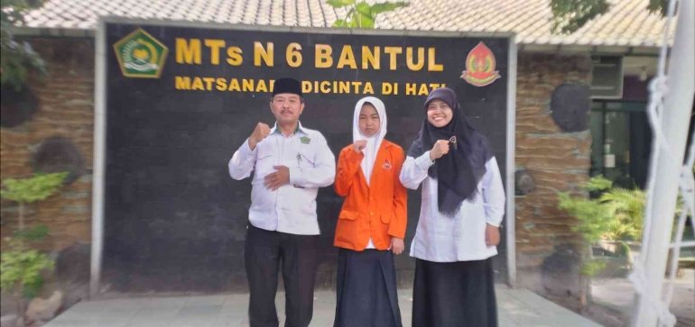 Kepala MTsN 6 Bantul Lepas Peserta OMI 2026