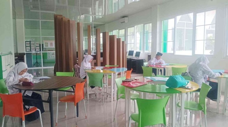 Siswa SKS MTsN 6 Bantul Ikuti ASAT Bahasa Indonesia Semester Empat