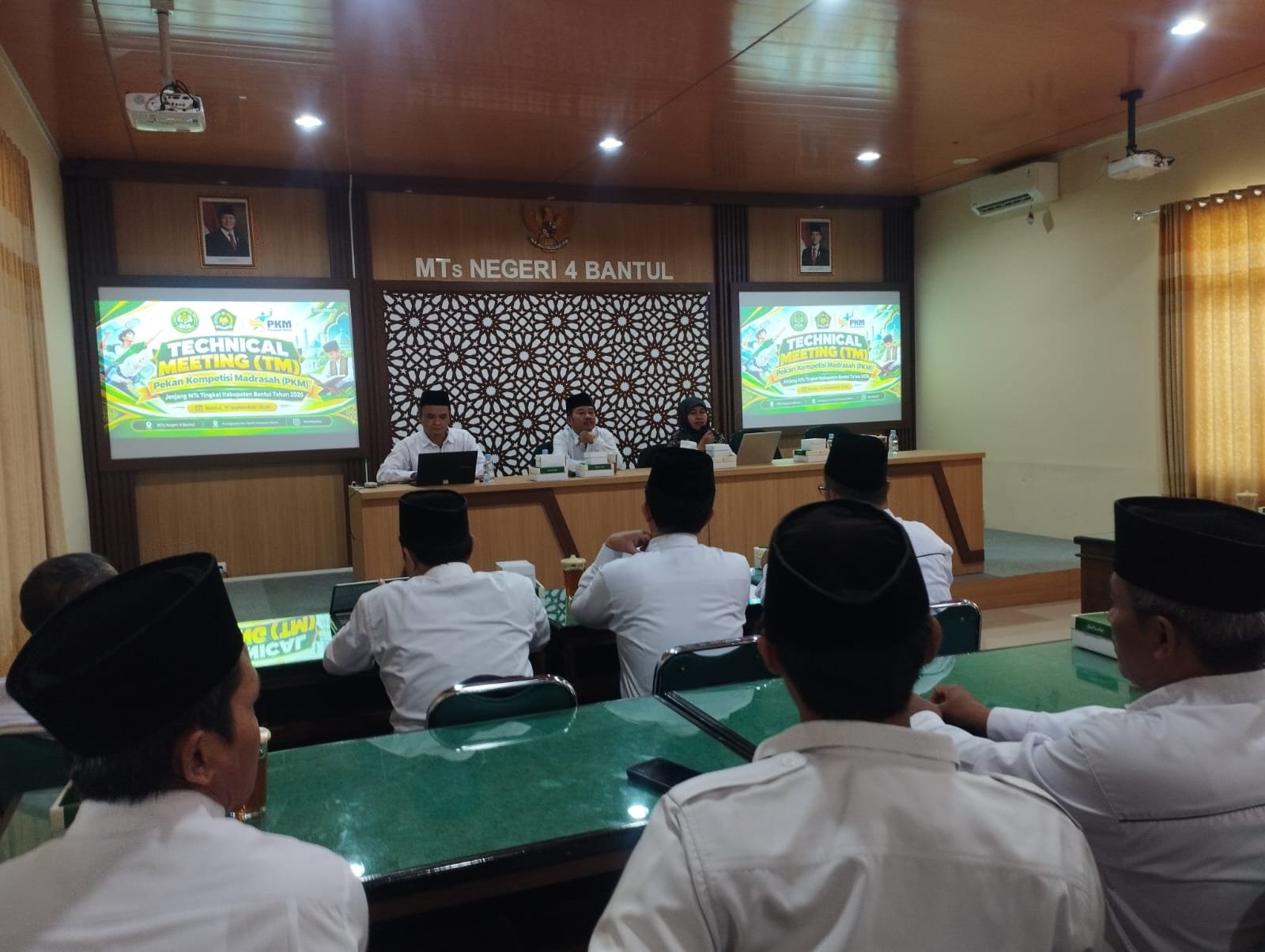 Siap Berkompetisi! MTsN 9 Bantul Ikuti Technical Meeting PKM MTs Kab. Bantul