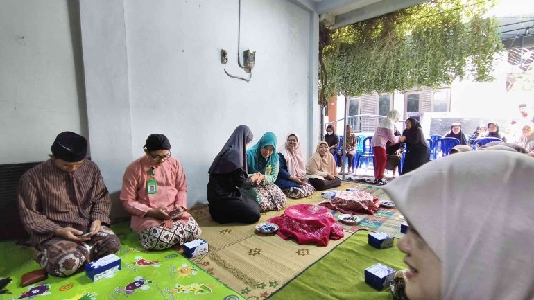 Kepala MTsN 2 Bantul Pimpin Takziah Alm. Suwardi di Babadan