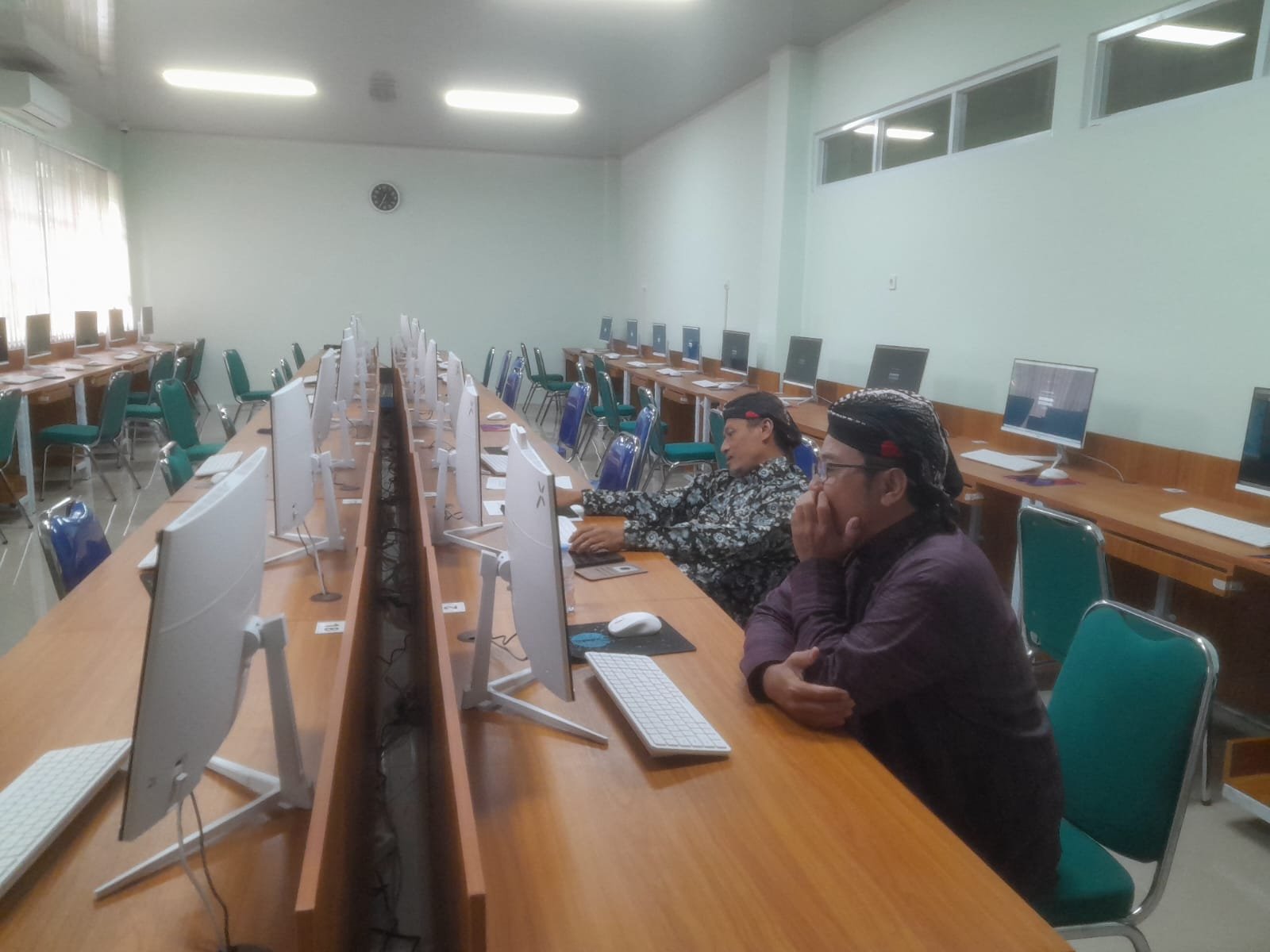 Kepala MTs N 6 Bantul Ikuti AKG-TK Mapel IPA