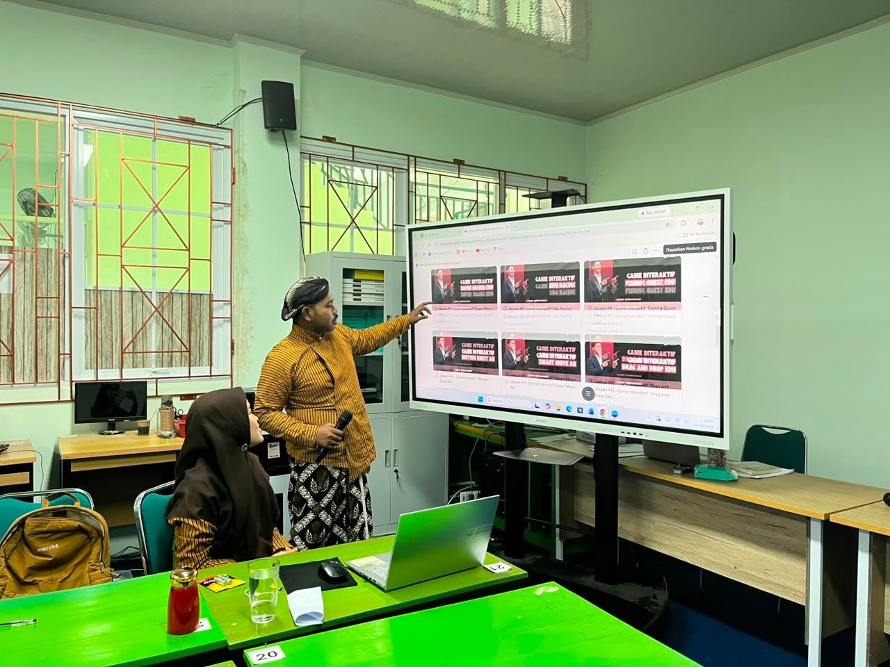 Guru TI MTsN 6 Bantul Kenalkan MAGIS, Media Game Interaktif Sederhana