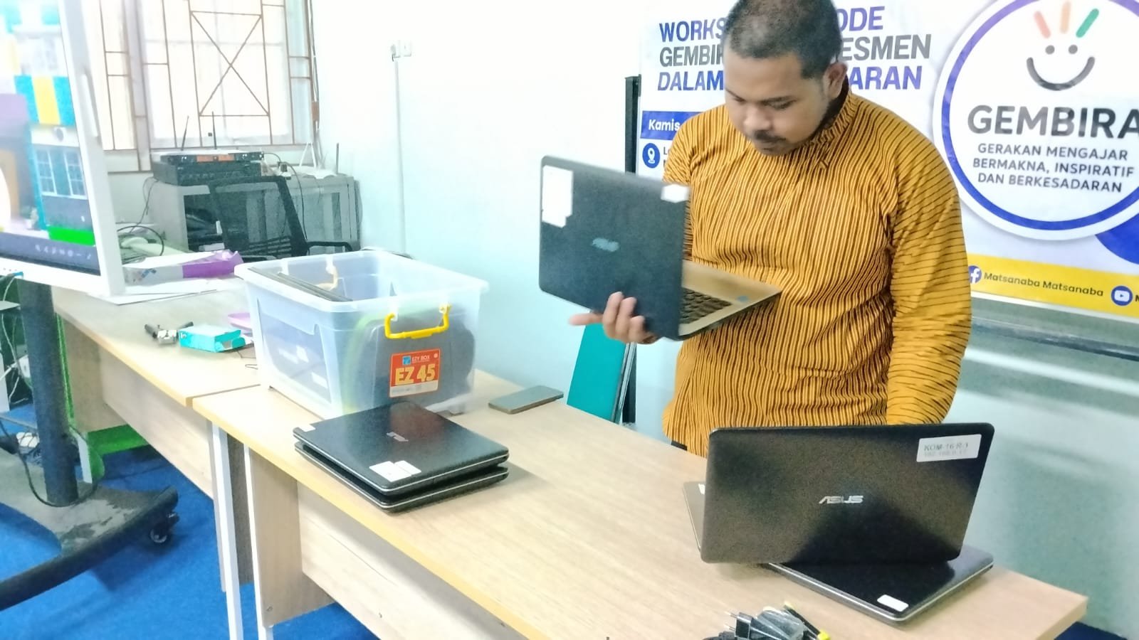 Guru IT MTsN 6 Bantul Pastikan Perangkat TKA Kelas IX Siap Digunakan
