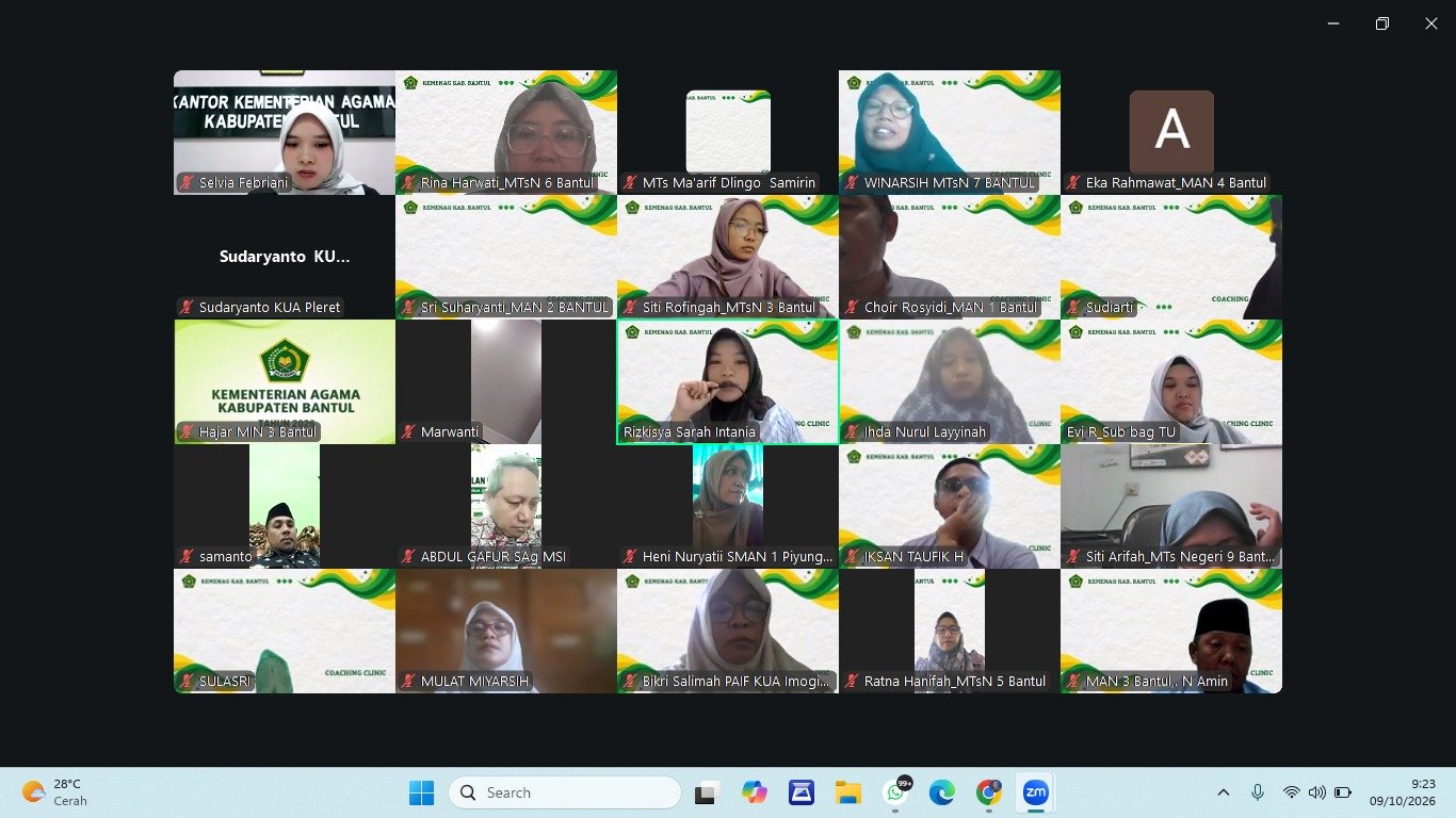 Dua Belas Guru dan Tendik MTsN 6 Bantul Ikuti Kegiatan Coaching Clinic Peremajaan Data Simpeg
