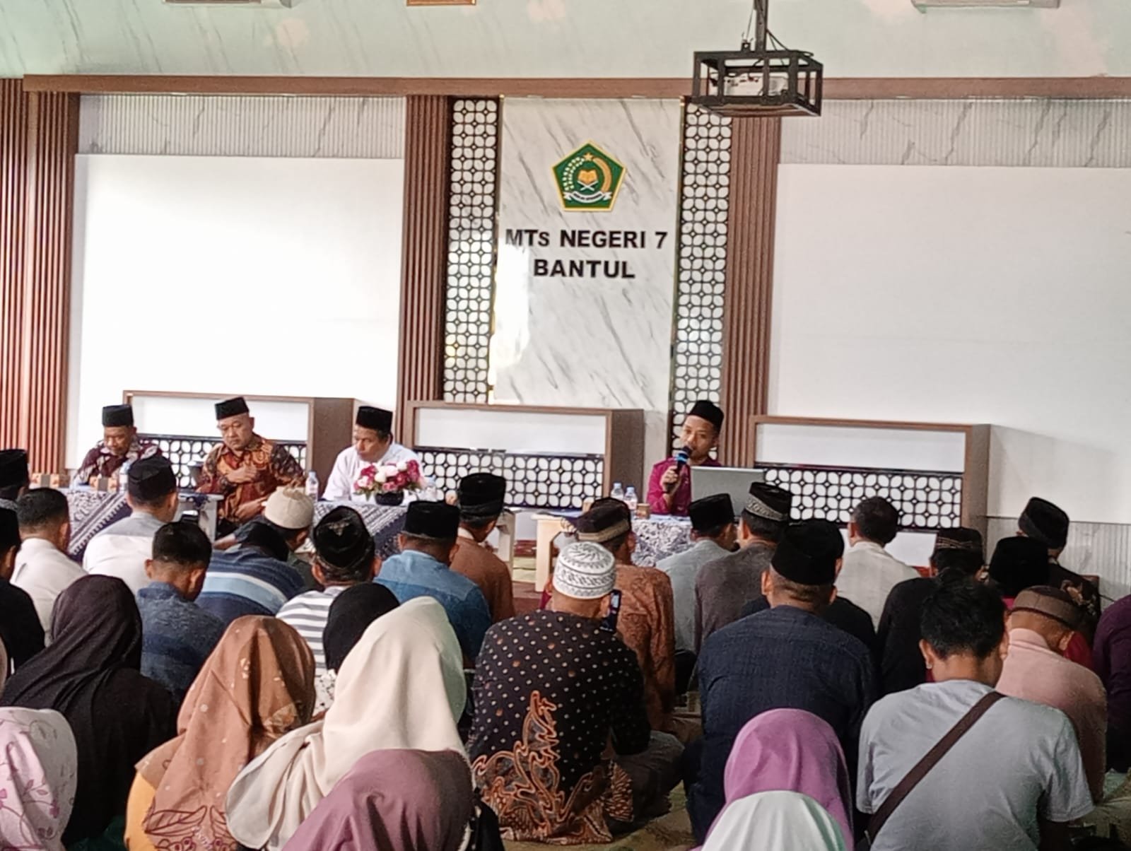 Perkuat Sinergi Madrasah dan Orang Tua, MTsN 7 Bantul Gelar Pengajian POT, Sosialisasi Program Madra