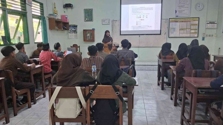 Persiapan Musim Ujian, Siswa Kelas 9F MTsN 6 Bantul Ikuti Les IPA Persiapan