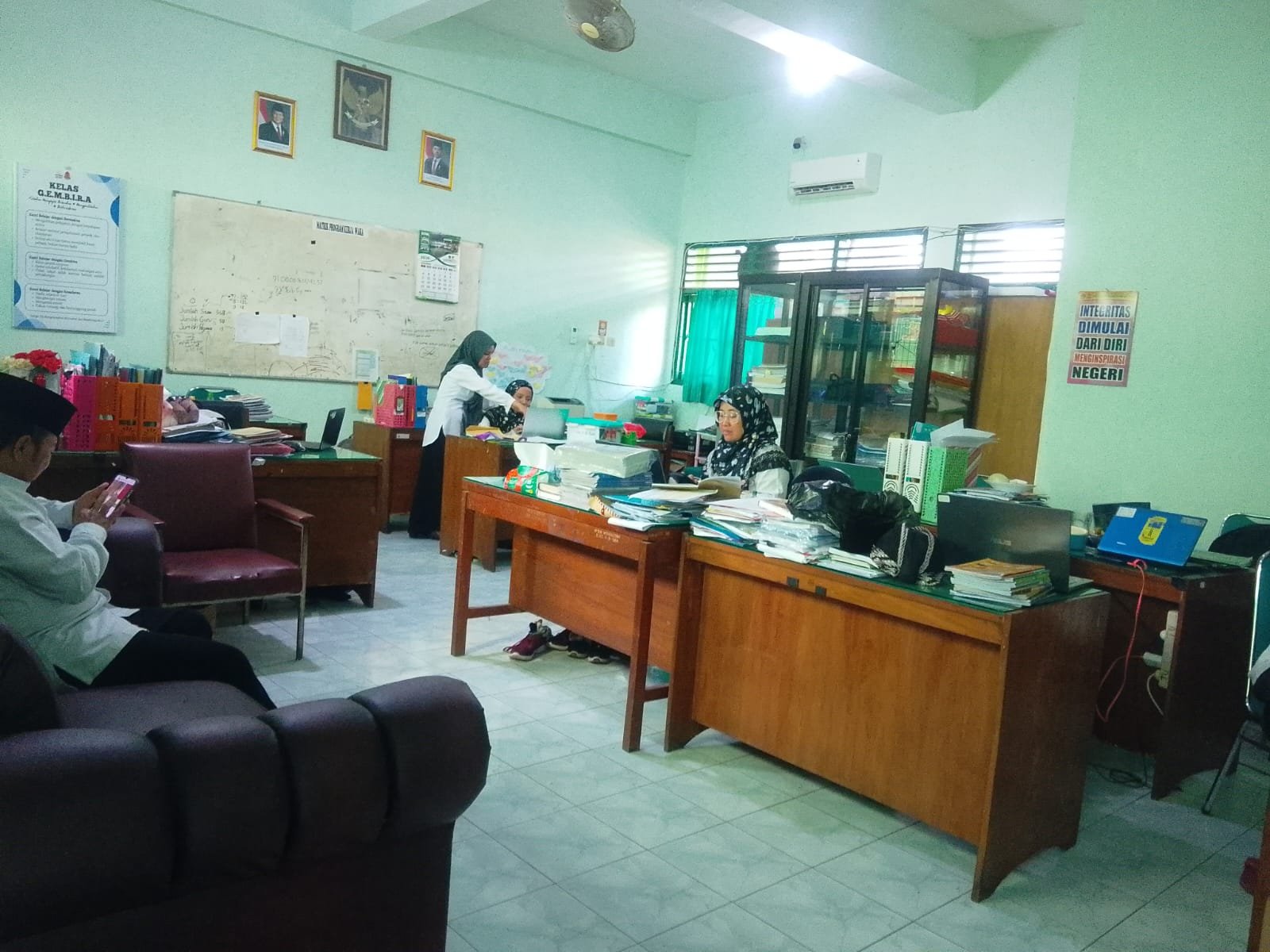 Kolaborasi Tim MTsN 6 Bantul Perkuat Pemenuhan Dokumen EDM