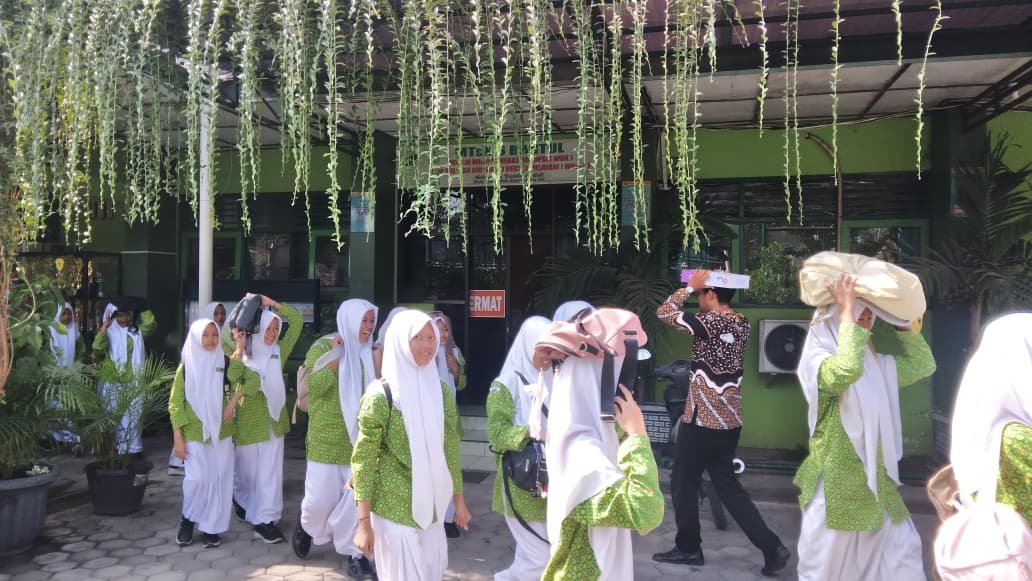 Bekali Kesiapsiagaan Siswa, MTsN 6 Bantul Gelar Simulasi Gempa Bumi