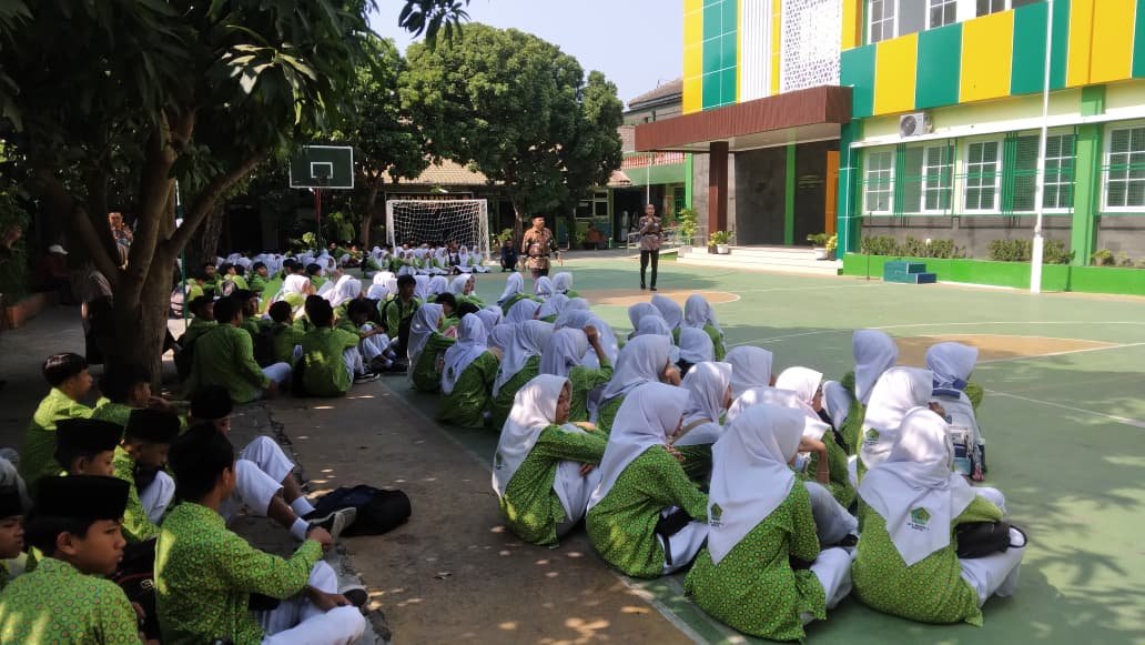 Evaluasi Simulasi Gempa Bumi, MTsN 6 Bantul Perkuat Kesiapsiagaan melalui SPAB